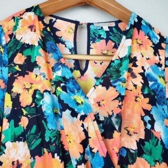 Gianni Bini floral print bell sleeve romper size XS - Picture 6 of 9